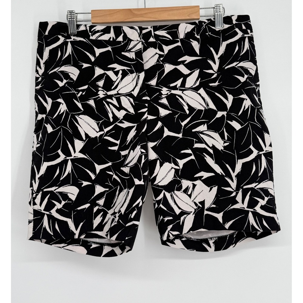 Mario Serrani Italy Womens Black White Leaf Print Bermuda Shorts Sz 14 Stretch